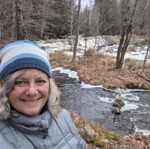 Meet your Posher, Leslie